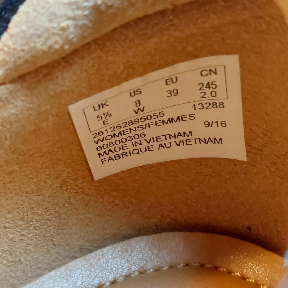 Clarks Black Leather Loafers for Women - Picture 7 of 7